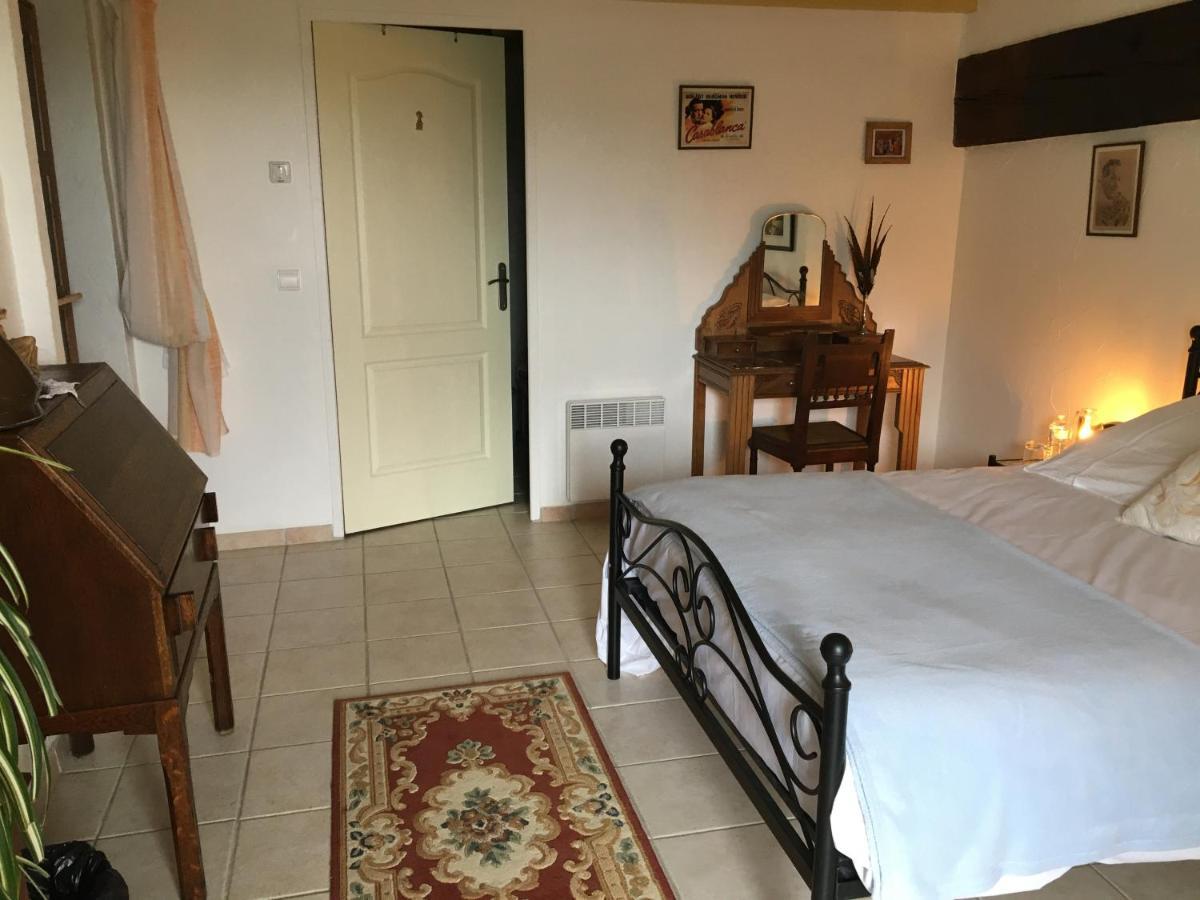 A L Epoque Bed & Breakfast Bouges  Eksteriør bilde